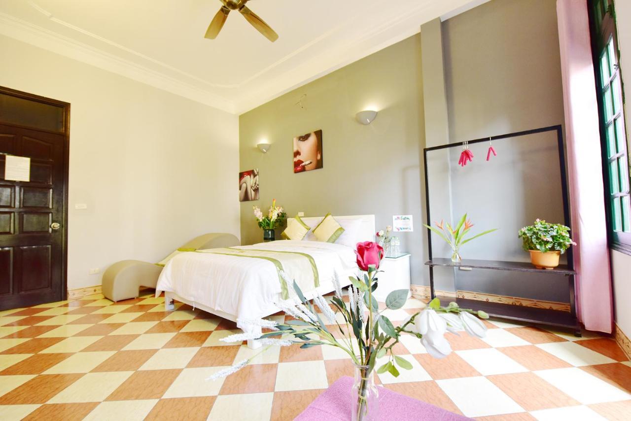 Royal House Hotell Hanoi Exteriör bild